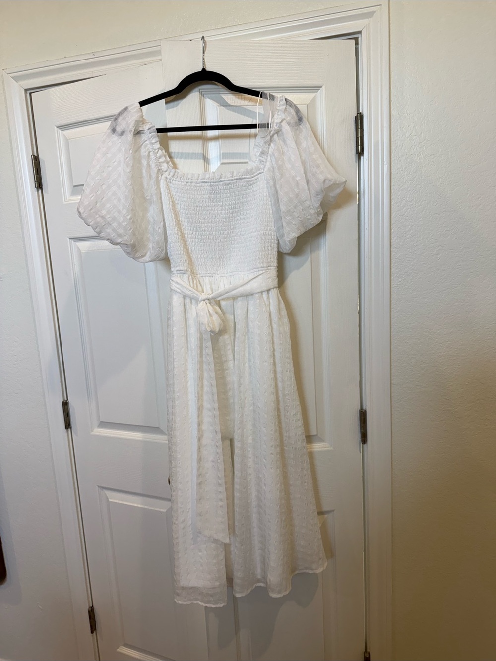 White Puff-Sleeve Midi Dress with Waist Tie size M